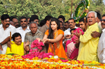 Filename=NTR_Vardhanthi_023.jpg
Filesize=331KiB
Dimensions=1000x664
Date added=Jan 18, 2016 NTR_Vardhanthi_023.jpg