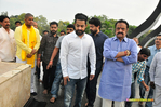 Filename=NTR_Vardhanthi_078.jpg
Filesize=199KiB
Dimensions=1000x664
Date added=Jan 18, 2016 NTR_Vardhanthi_078.jpg
