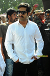 Filename=aadifilmmuhurath_002.jpg
Filesize=217KiB
Dimensions=800x1202
Date added=Apr 03, 2014 aadifilmmuhurath_002.jpg
