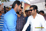 Filename=aadifilmmuhurath_026.jpg
Filesize=188KiB
Dimensions=1000x671
Date added=Apr 03, 2014 aadifilmmuhurath_026.jpg