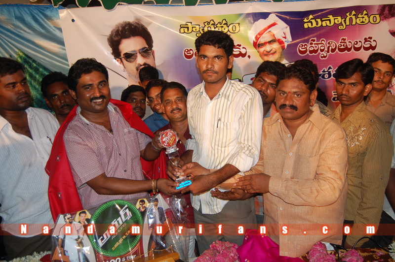 Adhurs_NRT100_013.jpg
