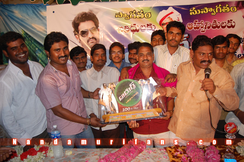 Adhurs_NRT100_016.jpg