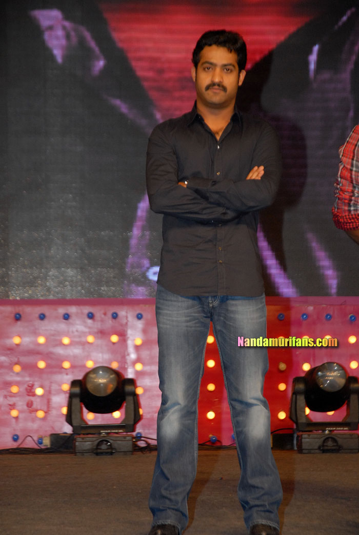 Baadshah_Audio_002.jpg