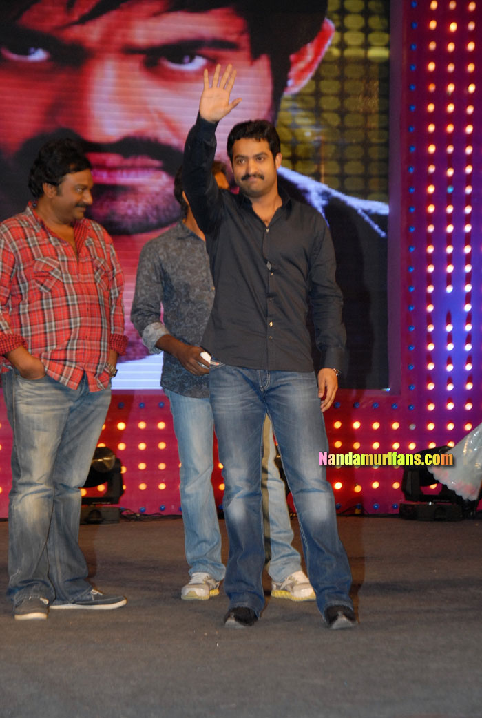 Baadshah_Audio_003.jpg