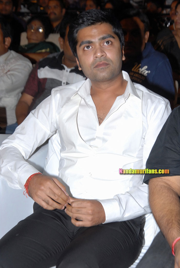 Baadshah_Audio_007.jpg