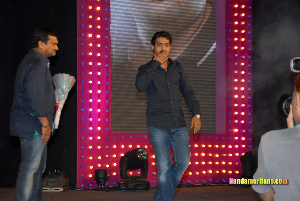 Baadshah_Audio_053.jpg