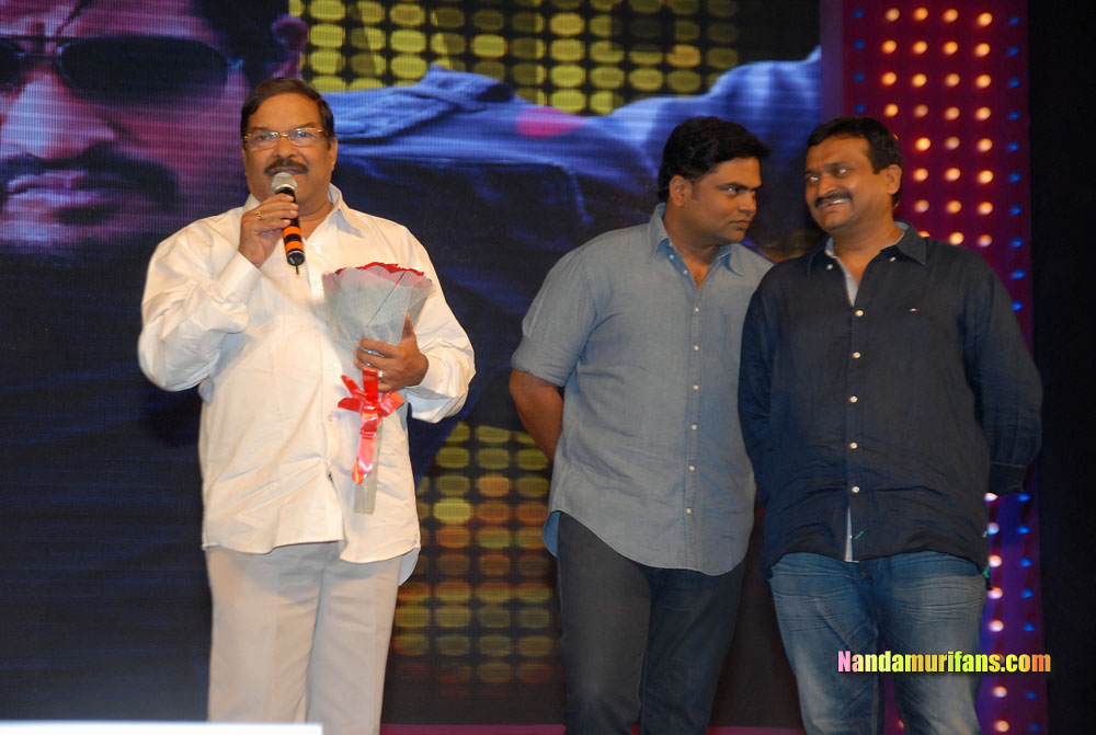 Baadshah_Audio_064.jpg