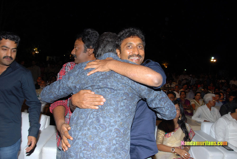 Baadshah_Audio_075.jpg
