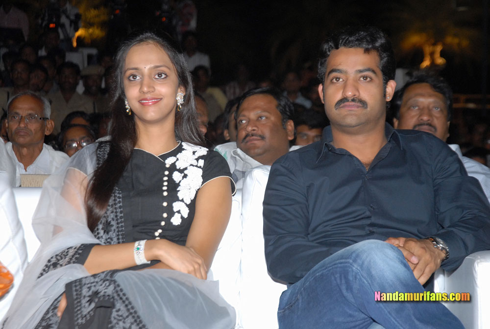 Baadshah_Audio_079.jpg