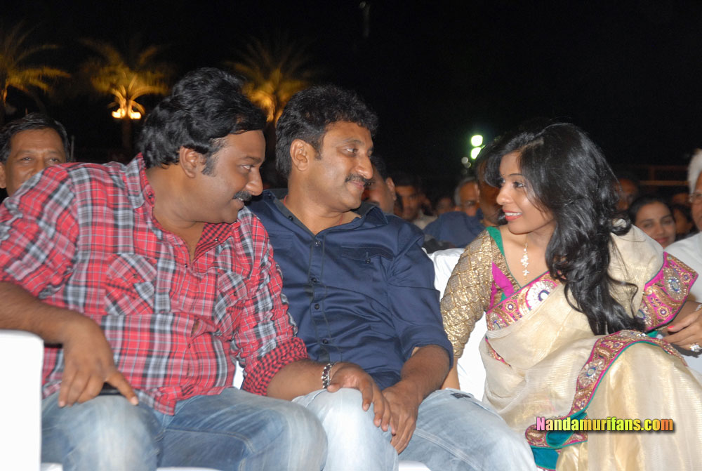 Baadshah_Audio_090.jpg
