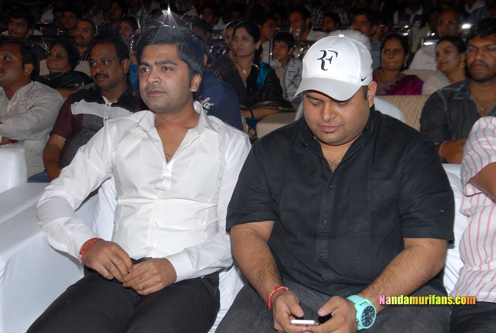 Baadshah_Audio_095.jpg