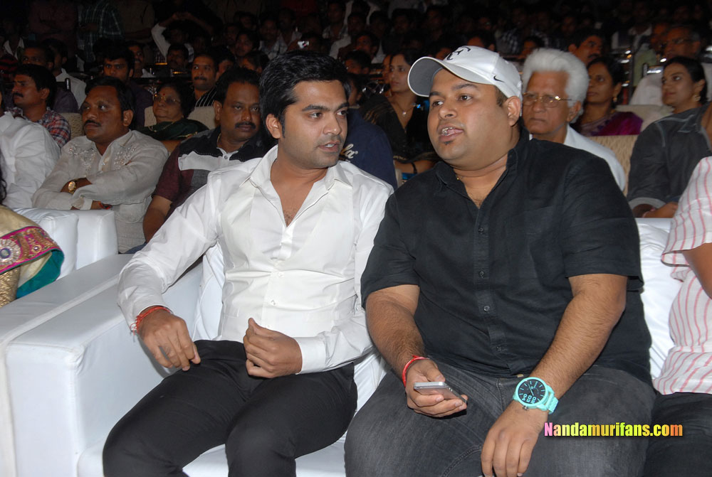 Baadshah_Audio_096.jpg