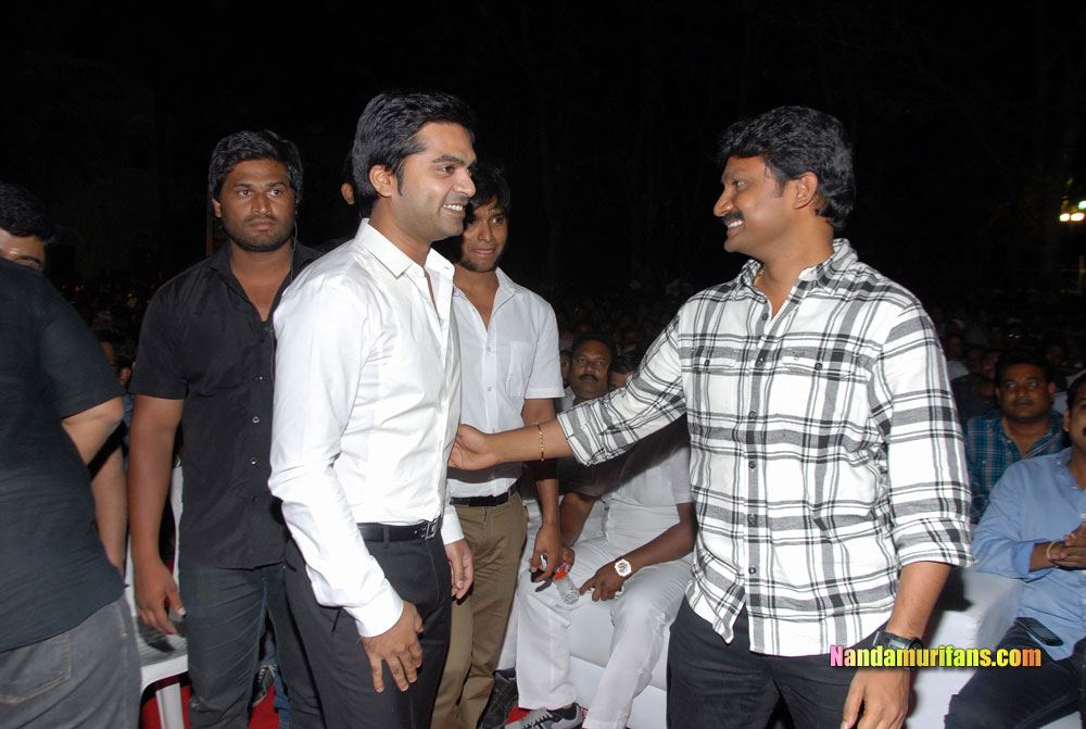 Baadshah_Audio_102.jpg