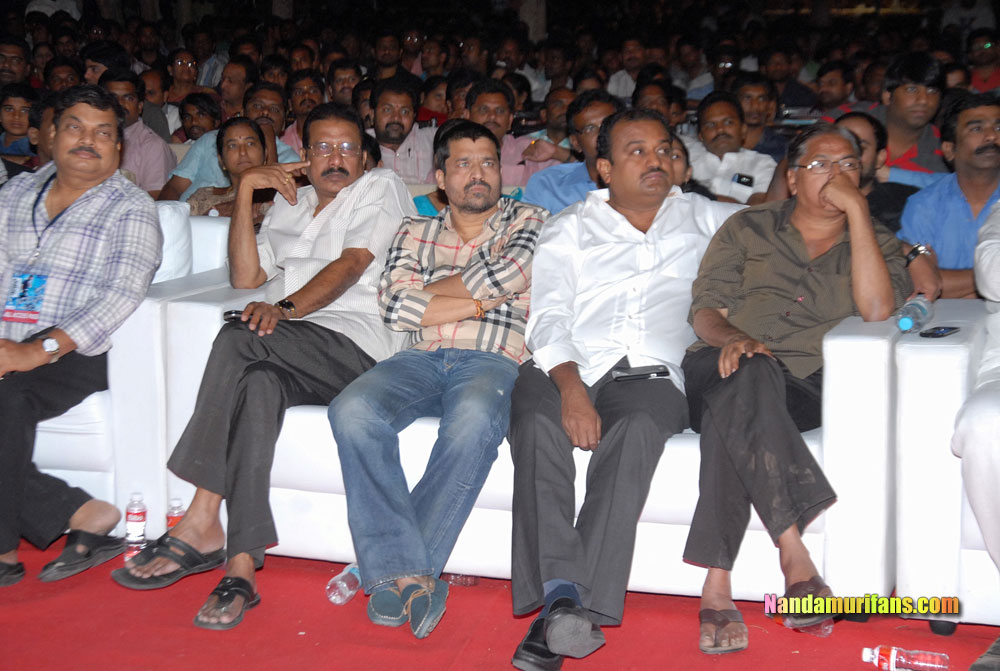 Baadshah_Audio_126.jpg