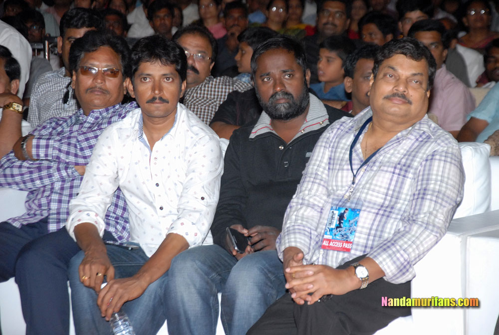 Baadshah_Audio_127.jpg