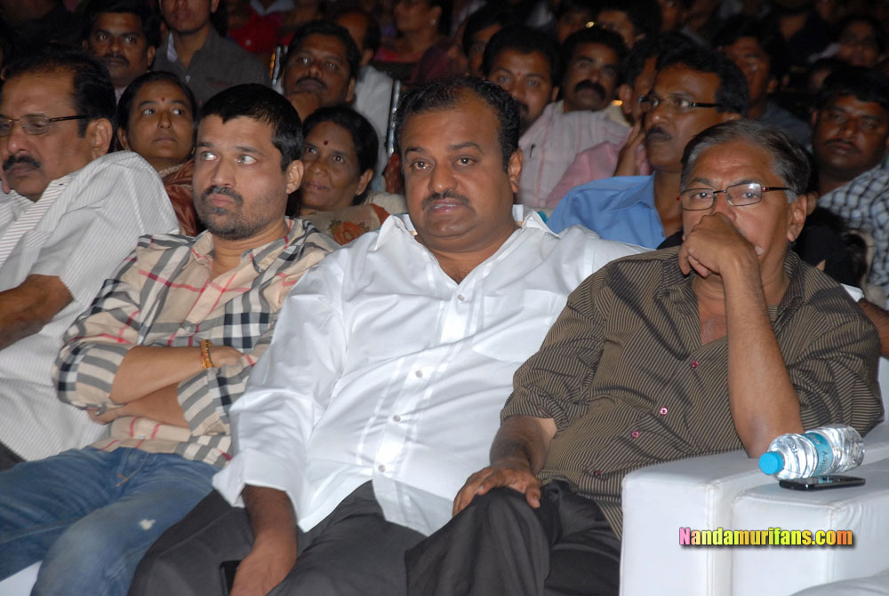 Baadshah_Audio_130.jpg