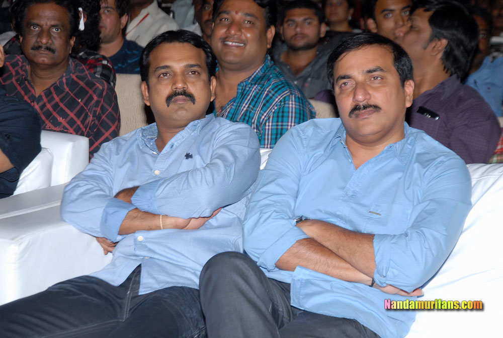 Baadshah_Audio_132.jpg