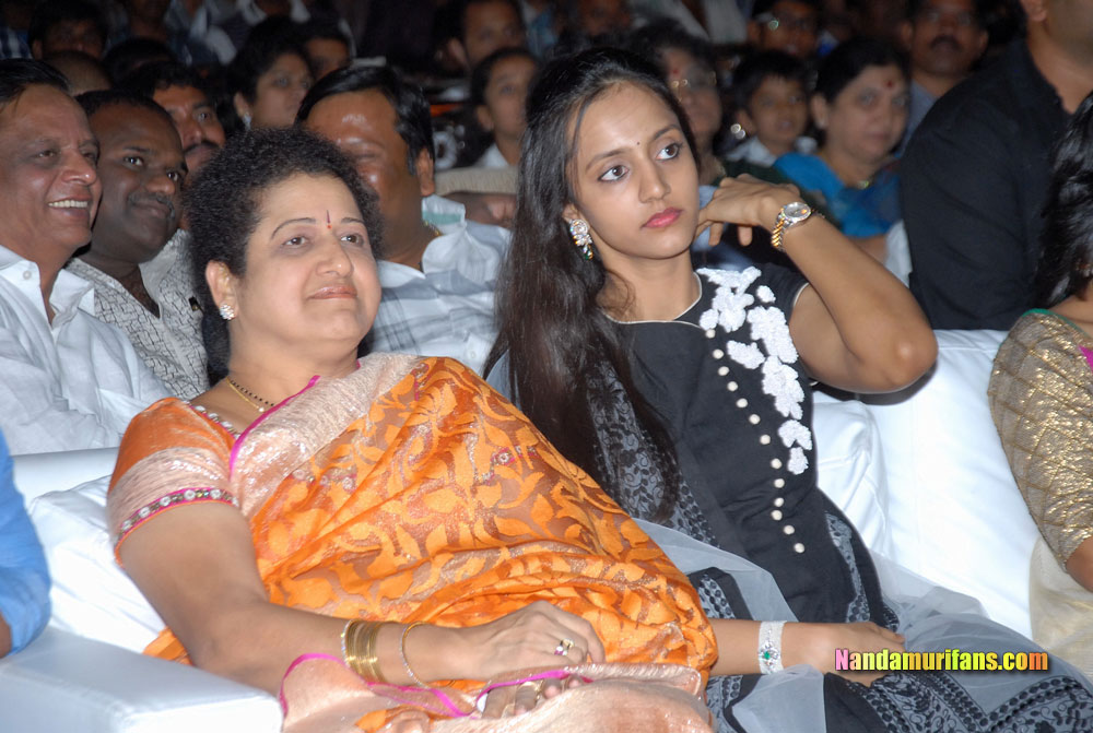 Baadshah_Audio_135.jpg