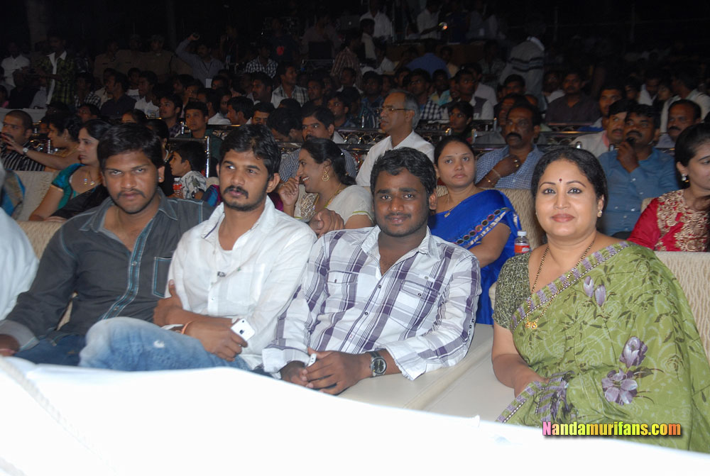 Baadshah_Audio_192.jpg