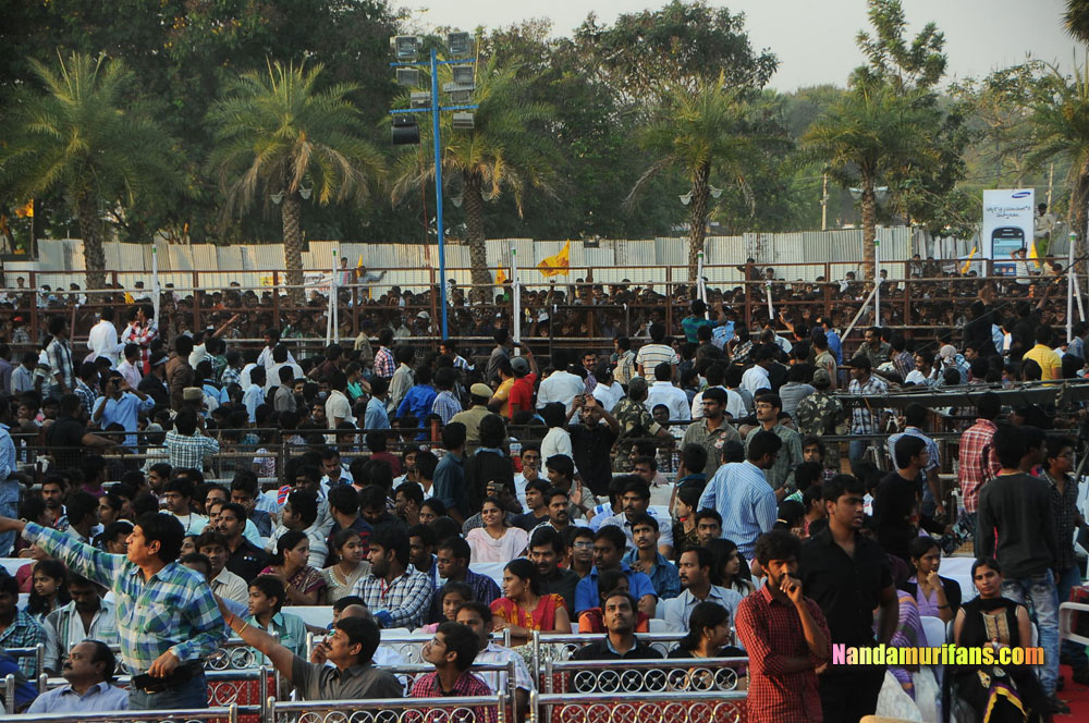 Baadshah_Audio_196.jpg