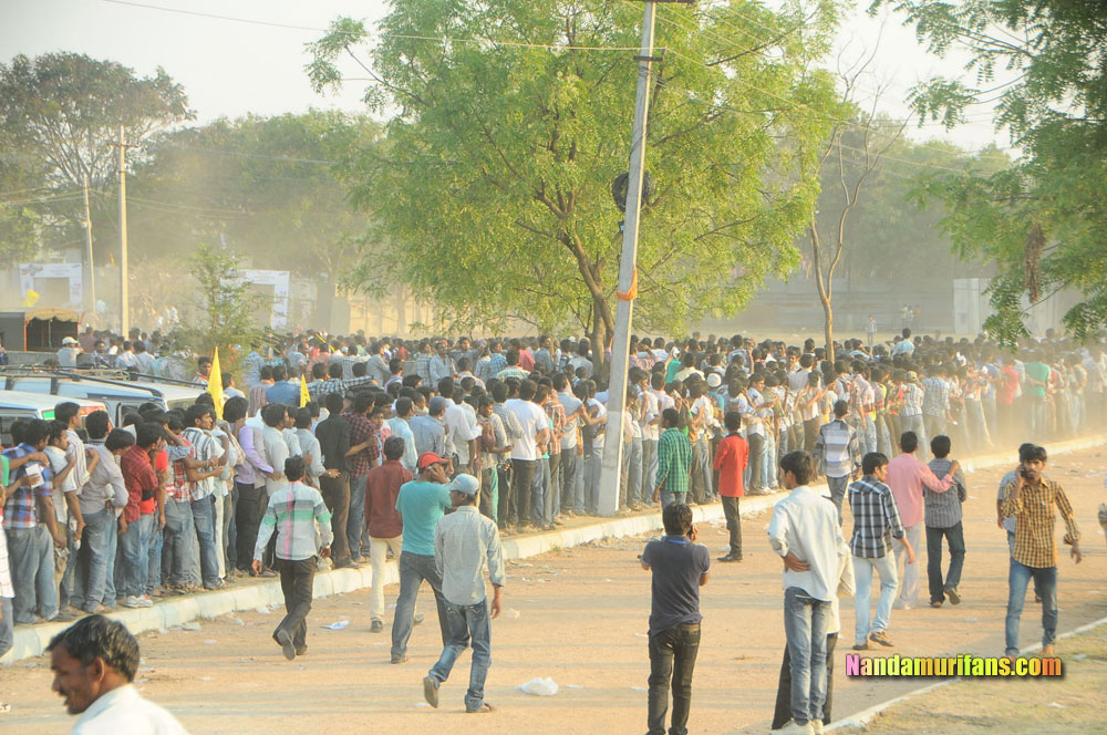 Baadshah_Audio_203.jpg