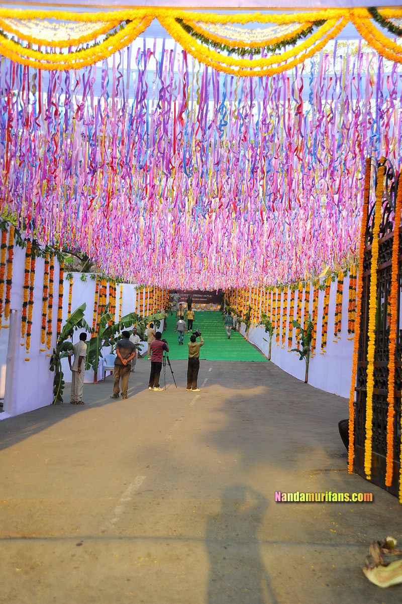 Baadshah_Muhurath_019.jpg