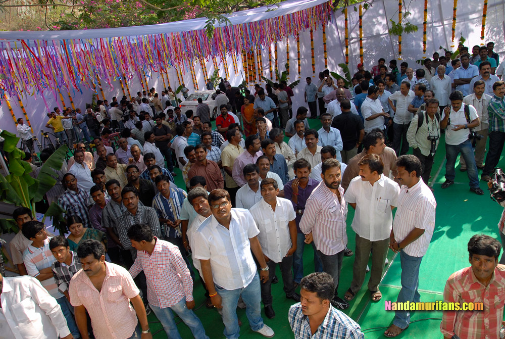 Baadshah_Muhurath_077.jpg