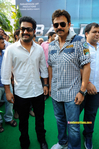 Filename=Baadshah_Muhurath_001.jpg
Filesize=315KiB
Dimensions=800x1202
Date added=Apr 03, 2014 Baadshah_Muhurath_001.jpg