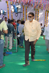 Filename=Baadshah_Muhurath_008.jpg
Filesize=302KiB
Dimensions=800x1192
Date added=Apr 03, 2014 Baadshah_Muhurath_008.jpg