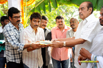 Filename=Baadshah_Muhurath_051.jpg
Filesize=260KiB
Dimensions=1000x666
Date added=Apr 03, 2014 Baadshah_Muhurath_051.jpg