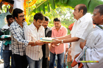 Filename=Baadshah_Muhurath_053.jpg
Filesize=268KiB
Dimensions=1000x666
Date added=Apr 03, 2014 Baadshah_Muhurath_053.jpg