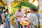 Filename=Baadshah_Muhurath_056.jpg
Filesize=317KiB
Dimensions=1000x666
Date added=Apr 03, 2014 Baadshah_Muhurath_056.jpg
