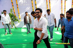 Filename=Baadshah_Muhurath_128.jpg
Filesize=195KiB
Dimensions=1000x666
Date added=Apr 03, 2014 Baadshah_Muhurath_128.jpg