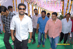 Filename=Baadshah_Muhurath_131.jpg
Filesize=249KiB
Dimensions=1000x671
Date added=Apr 03, 2014 Baadshah_Muhurath_131.jpg