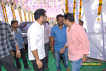 Filename=Baadshah_Muhurath_132.jpg
Filesize=232KiB
Dimensions=1000x671
Date added=Apr 03, 2014 Baadshah_Muhurath_132.jpg