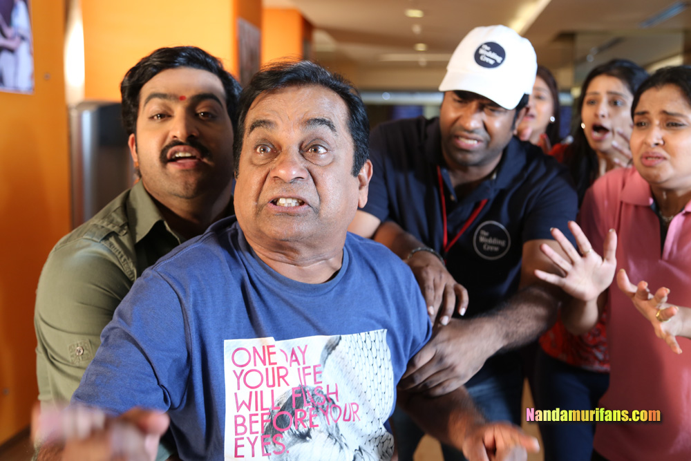 Baadshah_80.jpg