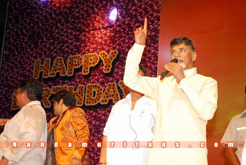 Balakrishna_Birthday_2010_243.jpg