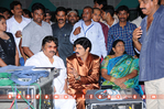 Filename=Balakrishna_Birthday_2010_316.jpg
Filesize=158KiB
Dimensions=800x531
Date added=Apr 03, 2014 Balakrishna_Birthday_2010_316.jpg