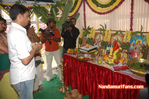 Filename=Brindaavanam-Muhurath-115.jpg
Filesize=160KiB
Dimensions=800x531
Date added=Apr 03, 2014 Brindaavanam-Muhurath-115.jpg