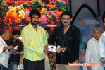 Filename=Chintakayala-Ravi-Audio-060.jpg
Filesize=138KiB
Dimensions=700x464
Date added=Apr 03, 2014 Chintakayala-Ravi-Audio-060.jpg