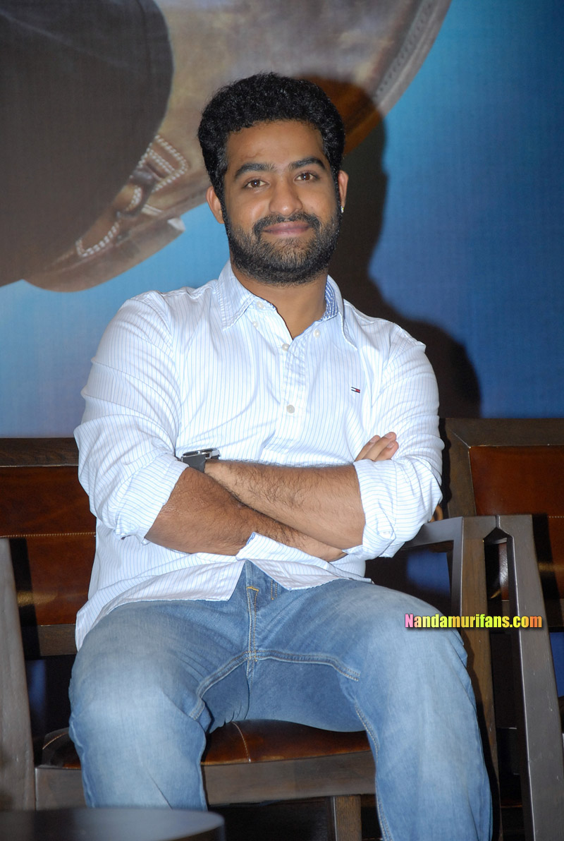 Dhammu_successmeet_010.jpg