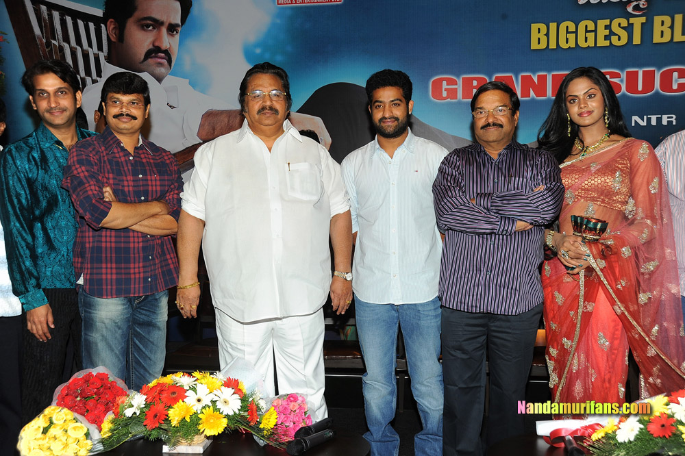 Dhammu_successmeet_034.jpg
