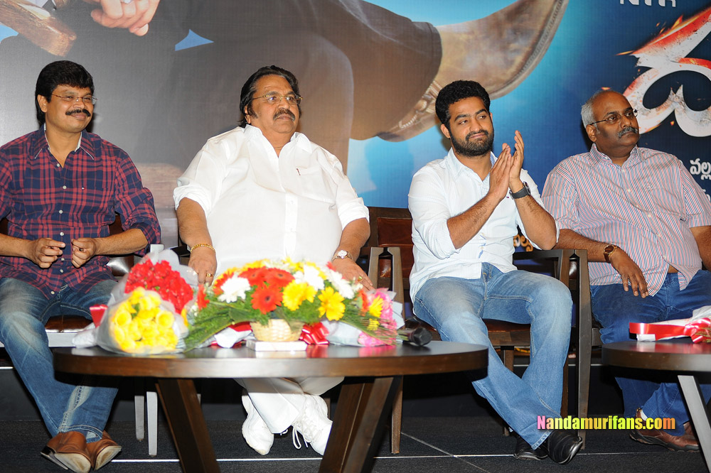 Dhammu_successmeet_048.jpg