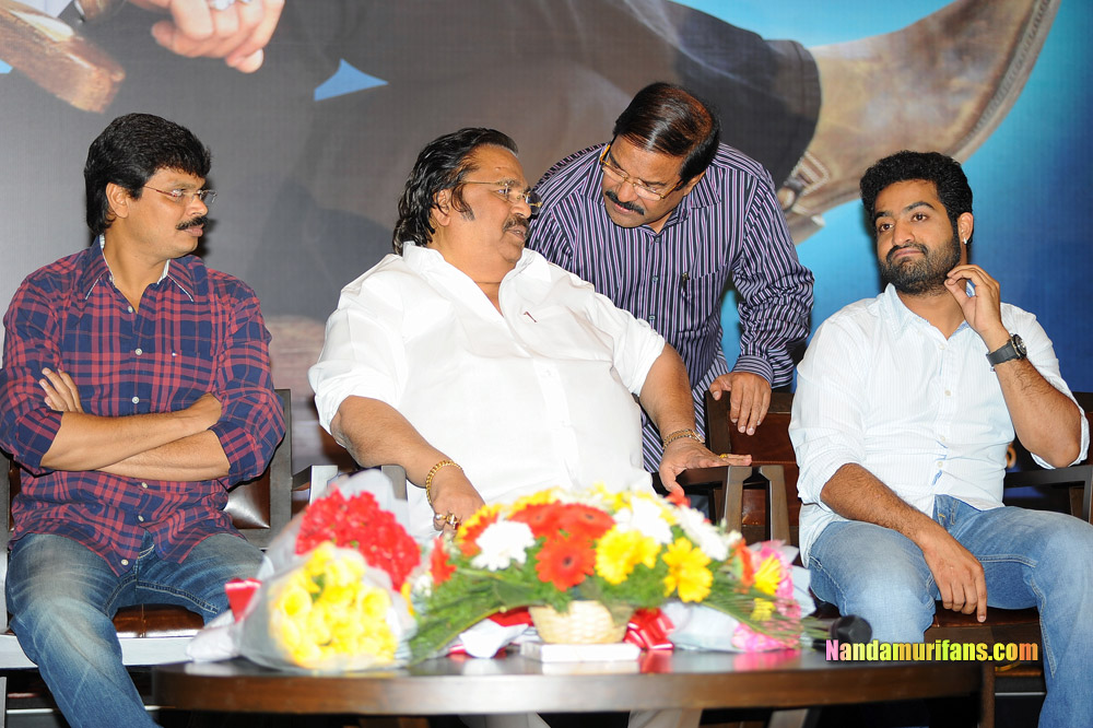 Dhammu_successmeet_053.jpg