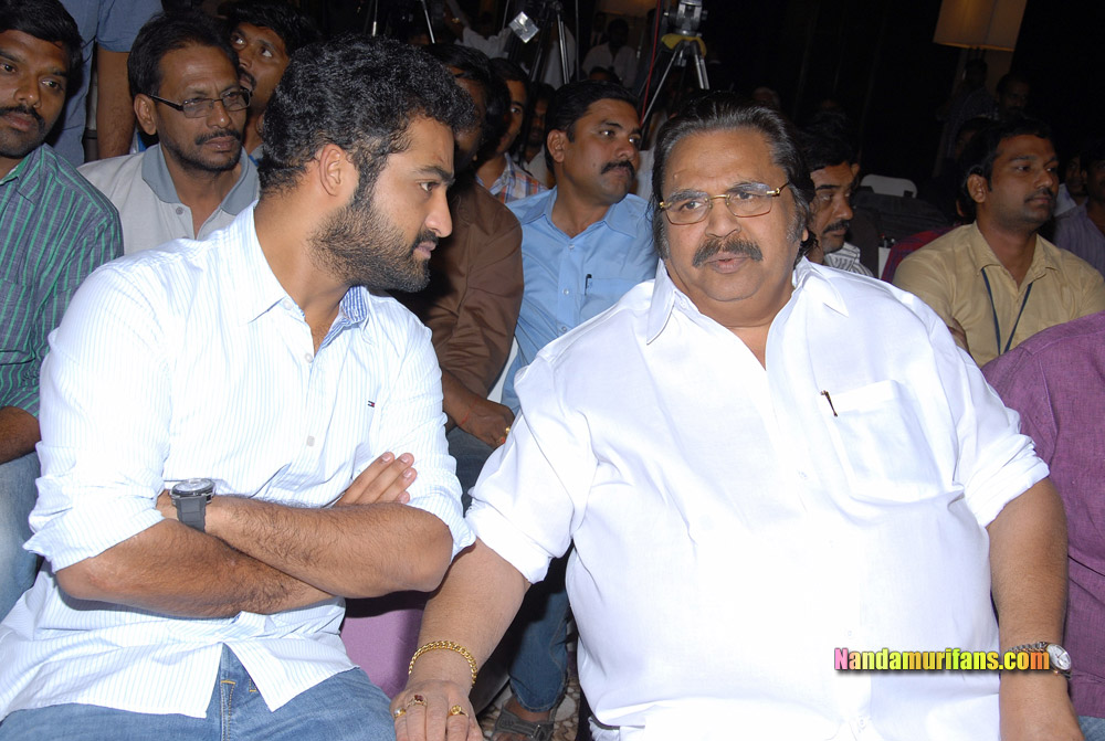 Dhammu_successmeet_090.jpg