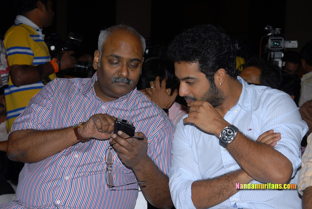 Dhammu_successmeet_093.jpg