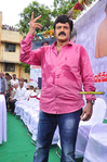 Filename=NBK_Boyapati__001.jpg
Filesize=293KiB
Dimensions=800x1205
Date added=Apr 04, 2014 NBK_Boyapati__001.jpg