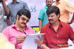 Filename=NBK_Boyapati__077.jpg
Filesize=173KiB
Dimensions=1000x664
Date added=Apr 04, 2014 NBK_Boyapati__077.jpg