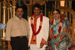 Filename=kalyanramwed69-01.jpg
Filesize=103KiB
Dimensions=677x450
Date added=Apr 03, 2014 kalyanramwed69-01.jpg