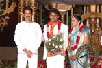 Filename=kalyanramwed73-01.jpg
Filesize=111KiB
Dimensions=677x450
Date added=Apr 03, 2014 kalyanramwed73-01.jpg